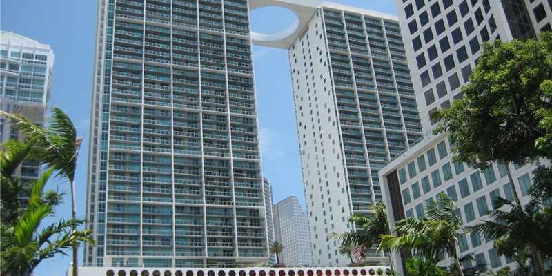 500-brickell-sales-rentals-spa